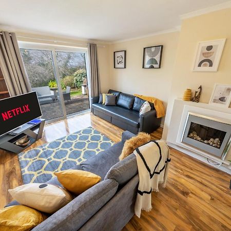 Pierocks Carver Entire House, Hot Tub & Wifi High Wycombe Exteriér fotografie