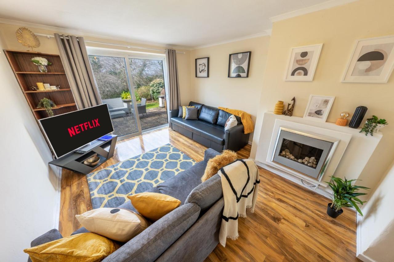 Pierocks Carver Entire House, Hot Tub & Wifi High Wycombe Exteriér fotografie