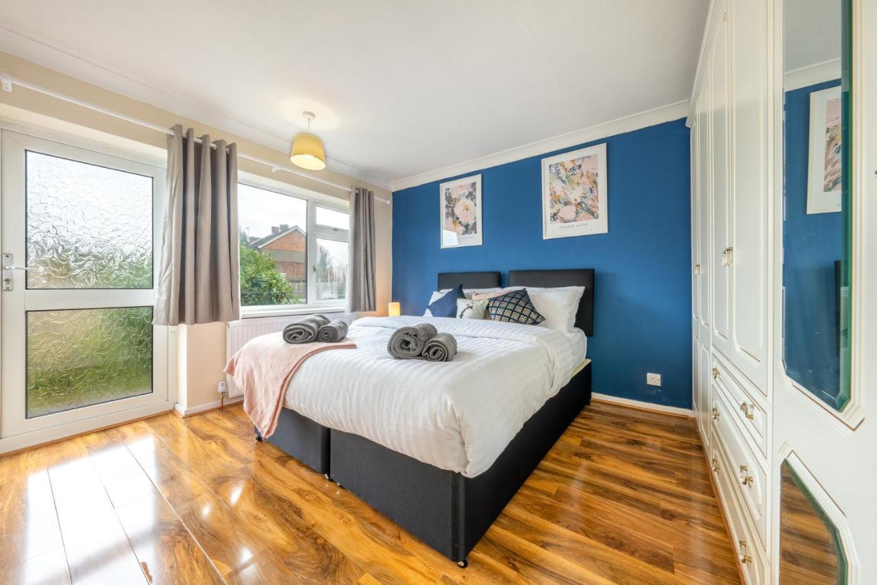 Pierocks Carver Entire House, Hot Tub & Wifi High Wycombe Exteriér fotografie
