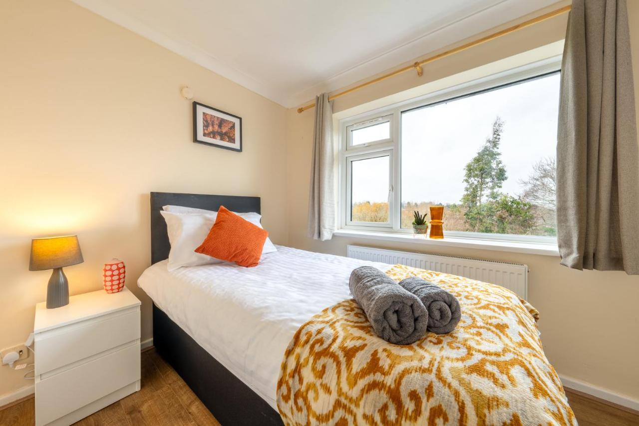 Pierocks Carver Entire House, Hot Tub & Wifi High Wycombe Exteriér fotografie