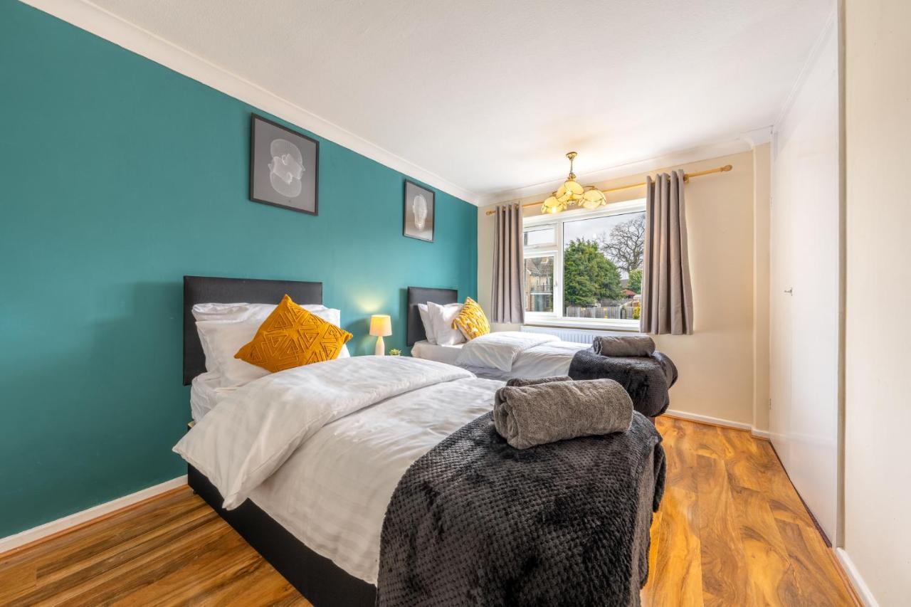 Pierocks Carver Entire House, Hot Tub & Wifi High Wycombe Exteriér fotografie
