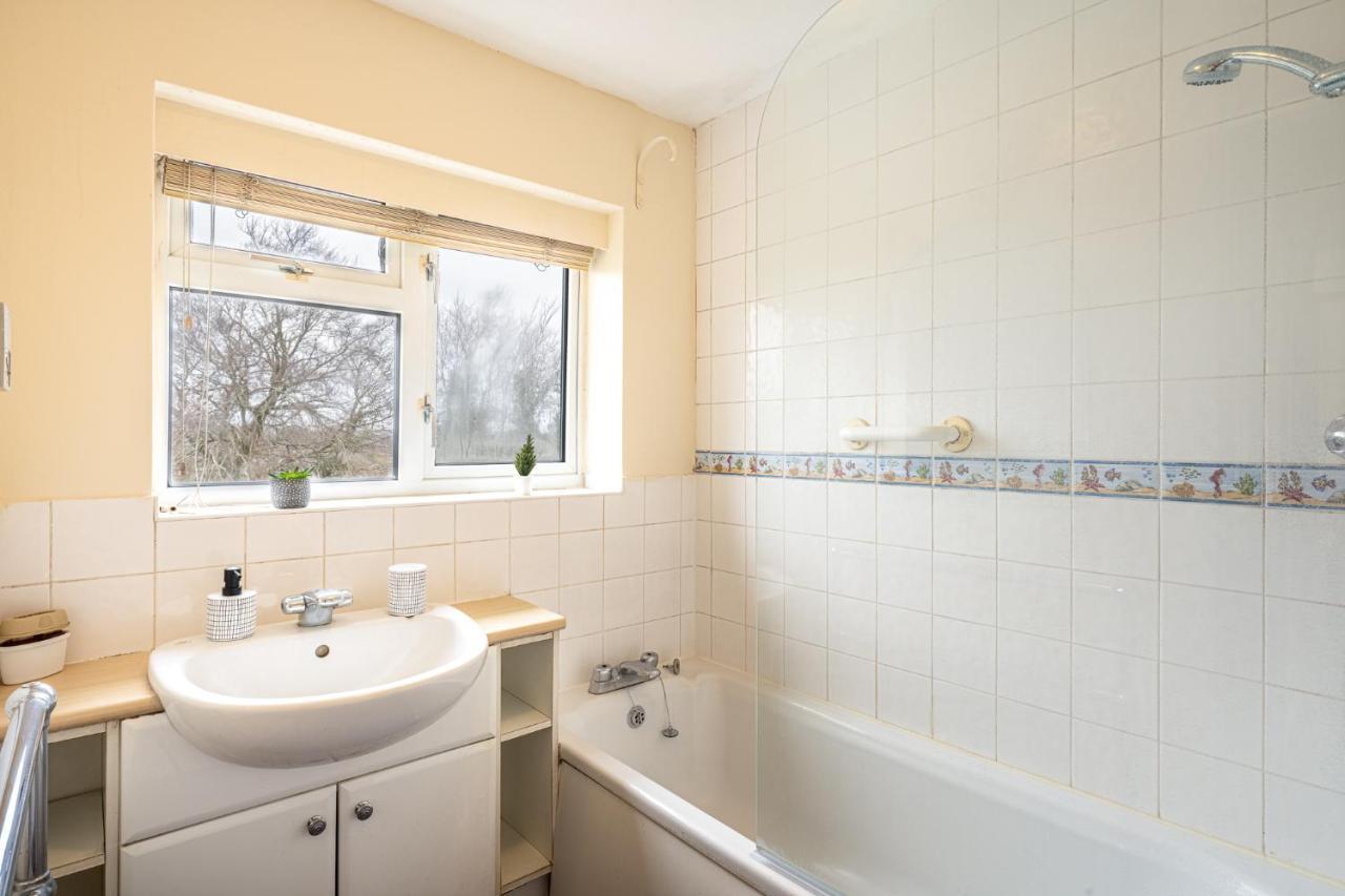 Pierocks Carver Entire House, Hot Tub & Wifi High Wycombe Exteriér fotografie